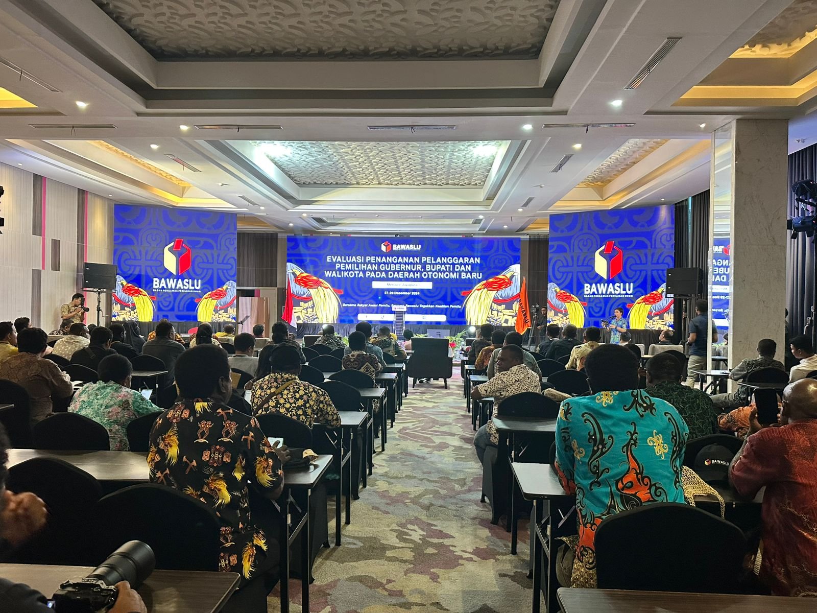 Sewa Projector & Screen